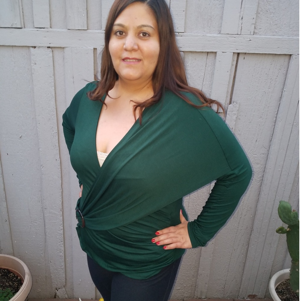 1x-3x New Plus Size Green Long Sleeve Top - Picture 1 of 8